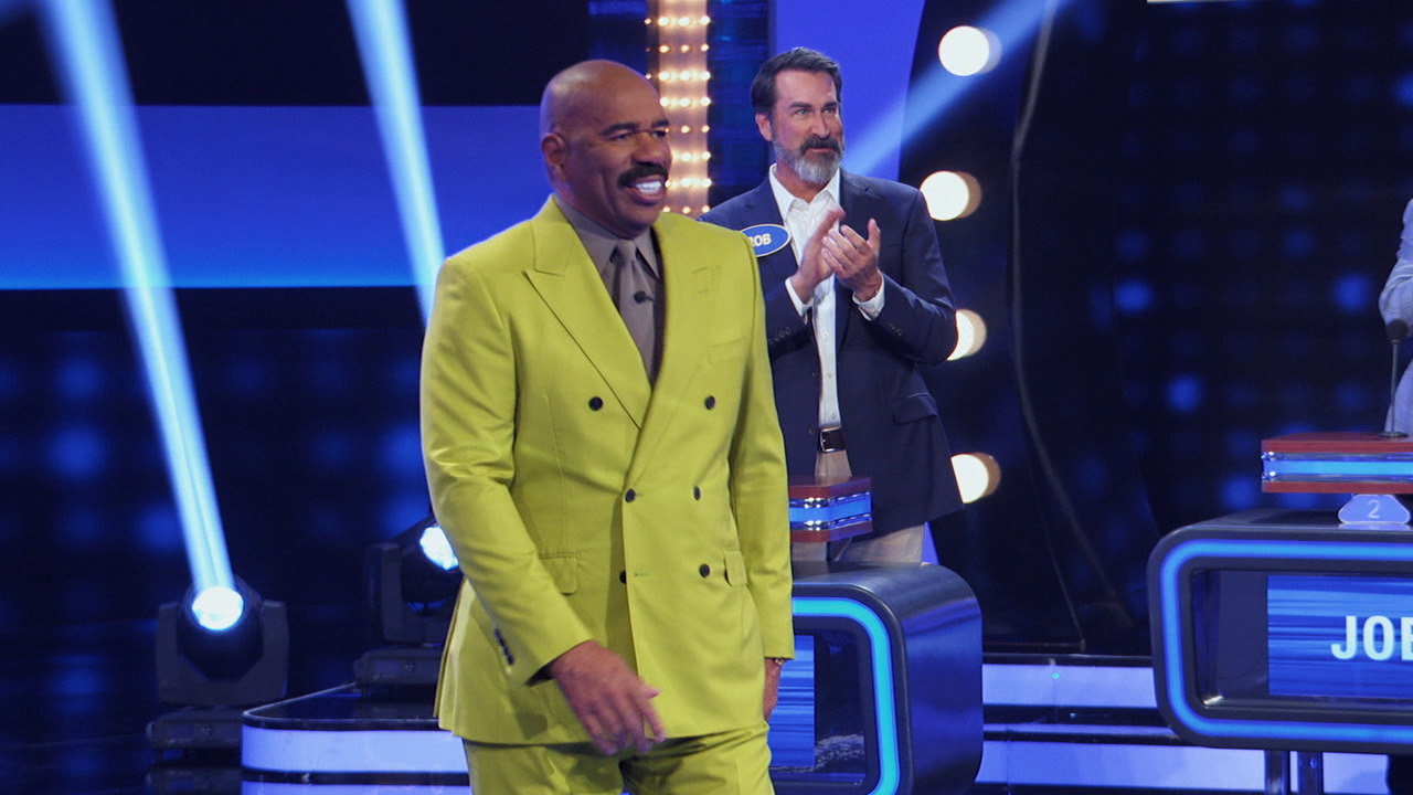 Watch Celebrity Family Feud live