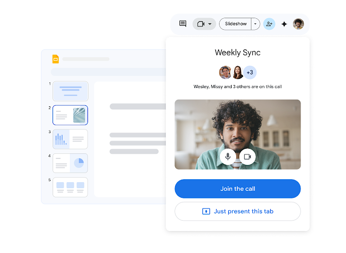 Ein Teammitglied nimmt von Google Präsentationen aus am wöchentlichen Videoanruf teil. 
